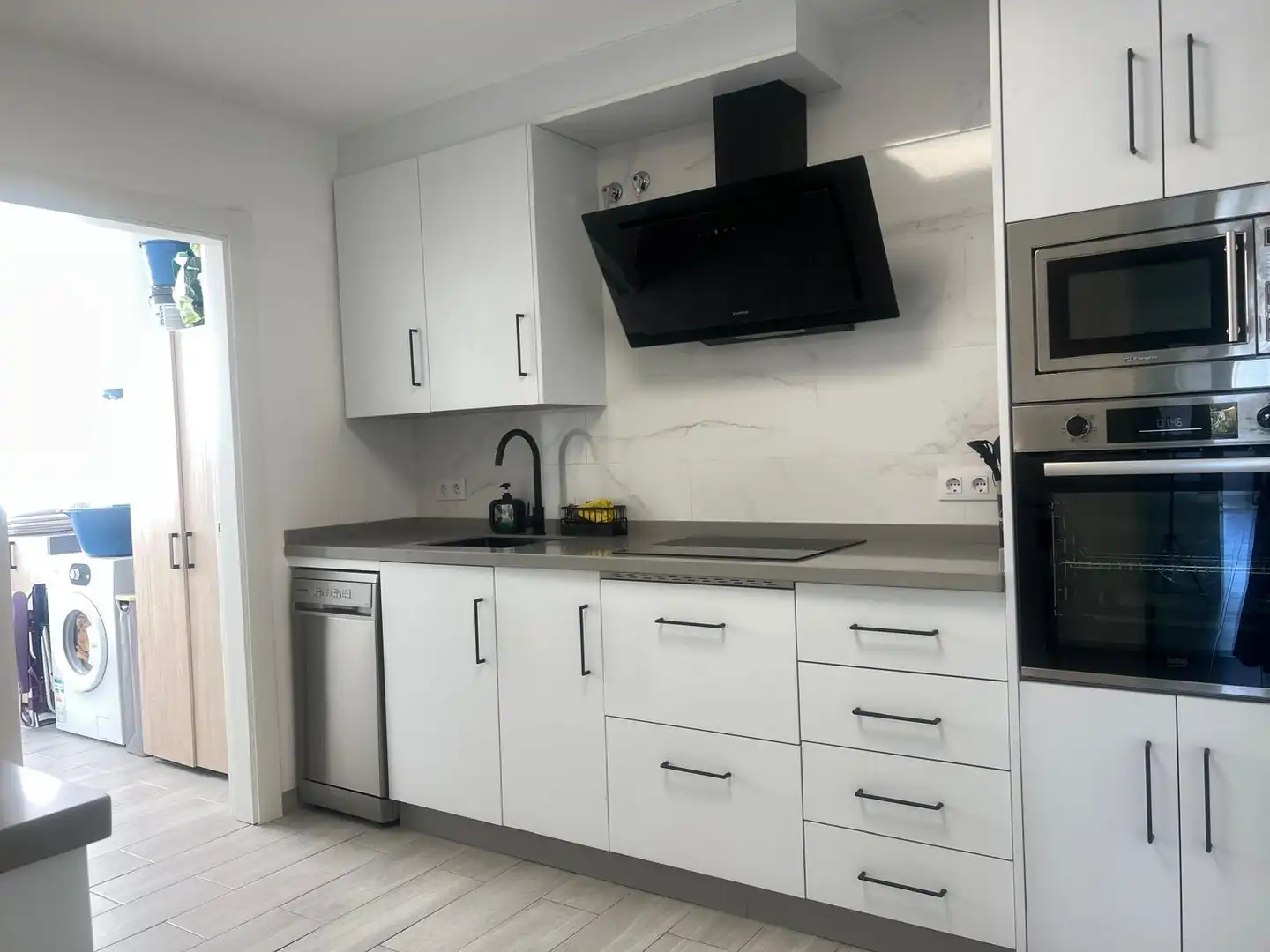 Kitchen of Flat for sale in Fuengirola  with Private garden, Terrace and Furnished