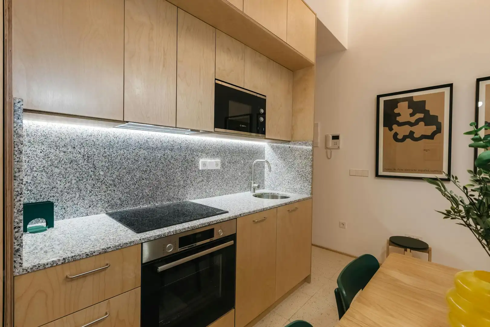 Kitchen of Flat for rent in Madrid  with Air Conditioner, Furnished and Washing machine