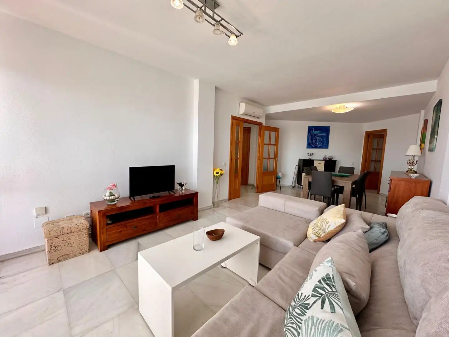 Piso de alquiler en Aguadulce Sur