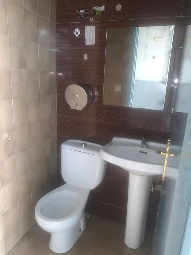 Bany de Local en venda en Riolobos