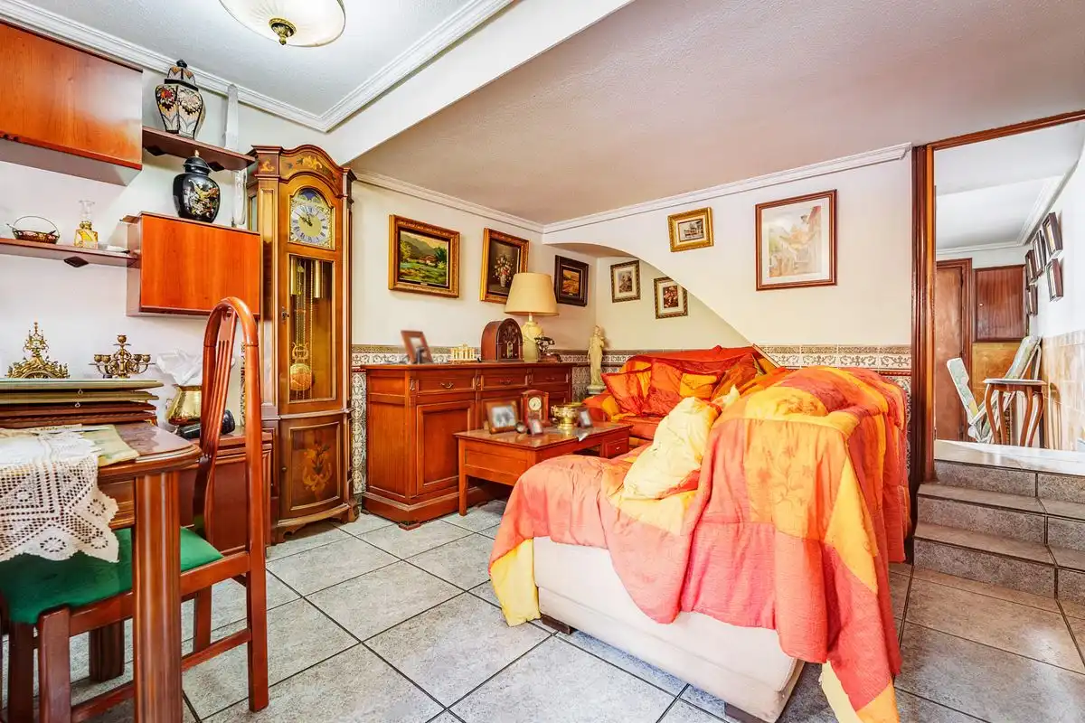 Casa adosada en venta en Alcalá de Henares con Aire acondicionado, Calefacción y Jardín privado