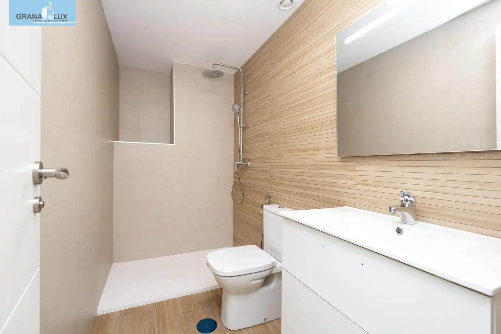 Piso en venta en Calle de Rosa Chacel, imagen 9