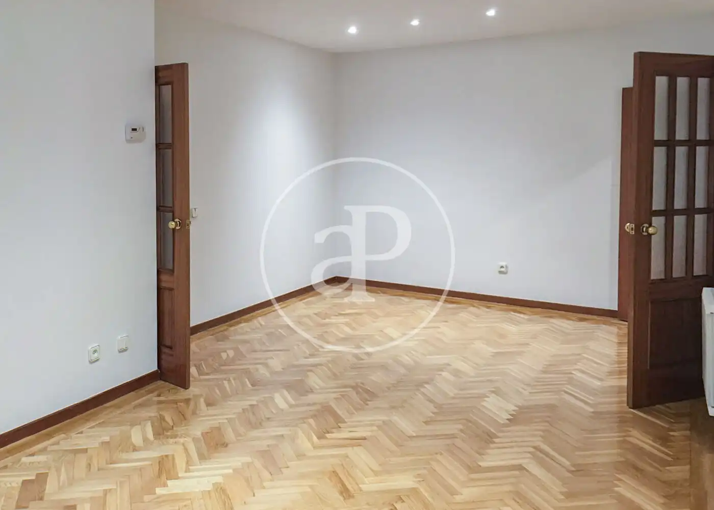 Living room of Flat for sale in Madrid  with Air Conditioner, Heating and Private garden