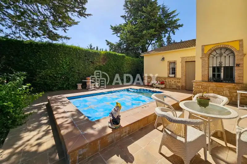 Garden of Houses for sale in Úbeda  with Air Conditioner, Heating and Terrace