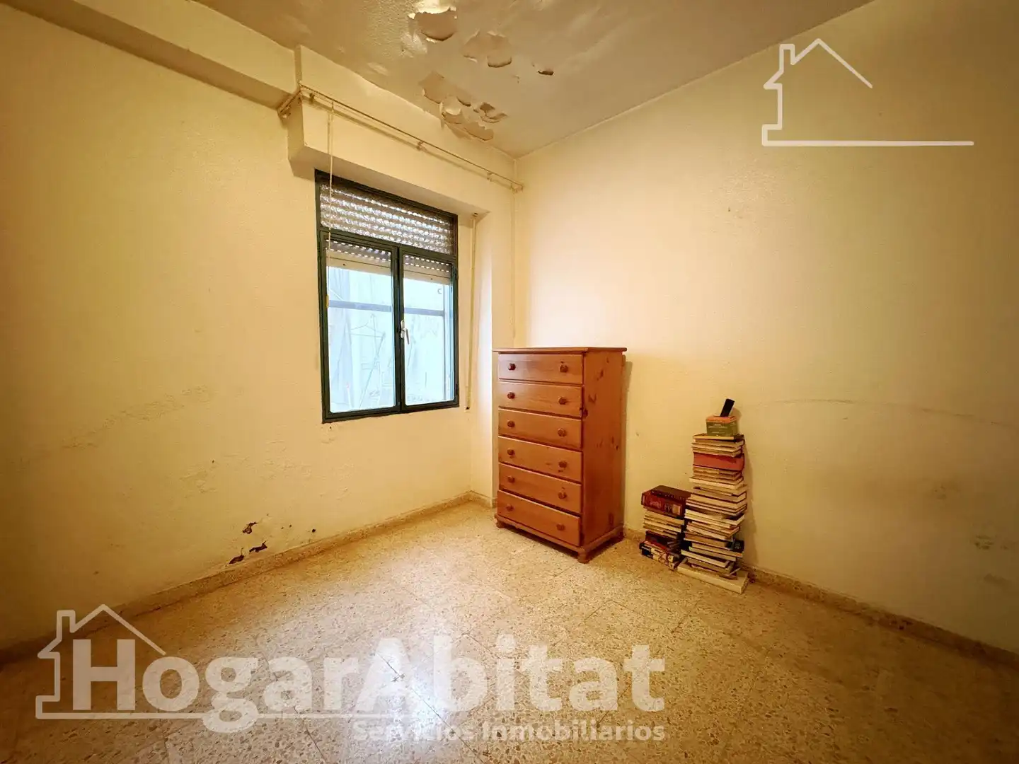 Dormitori de Casa o xalet en venda en Tavernes de la Valldigna amb Terrassa i Traster