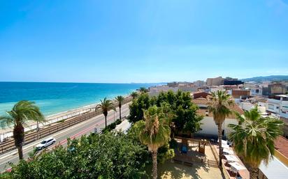 Vista exterior de Àtic en venda en Premià de Mar