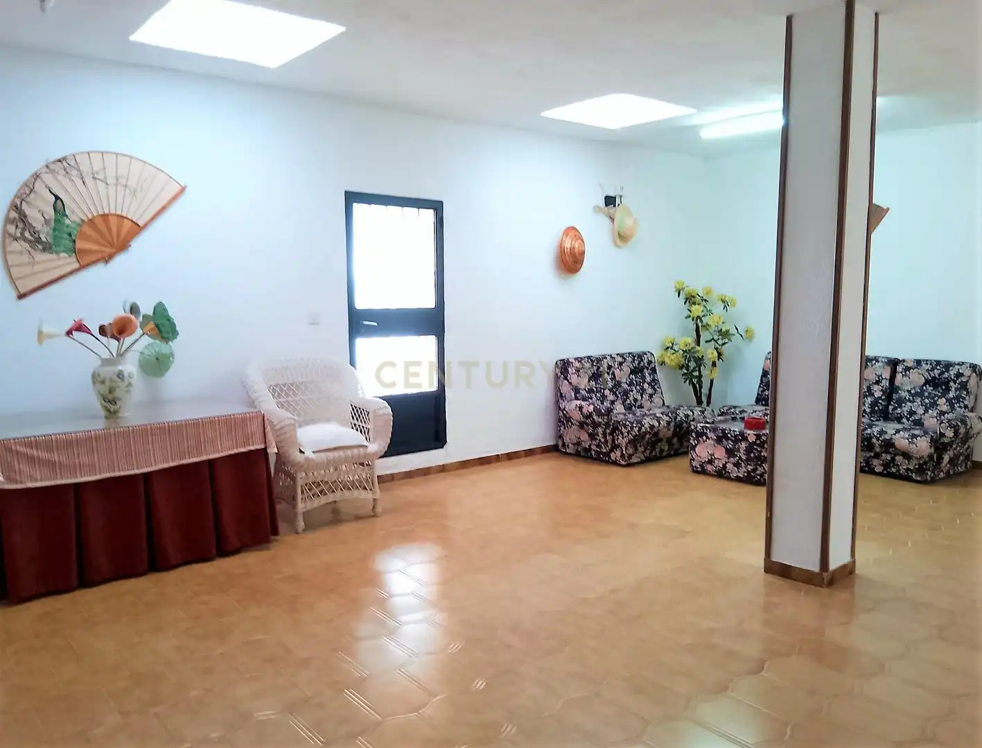 Sala d'estar de Casa o xalet en venda en Coria amb Piscina