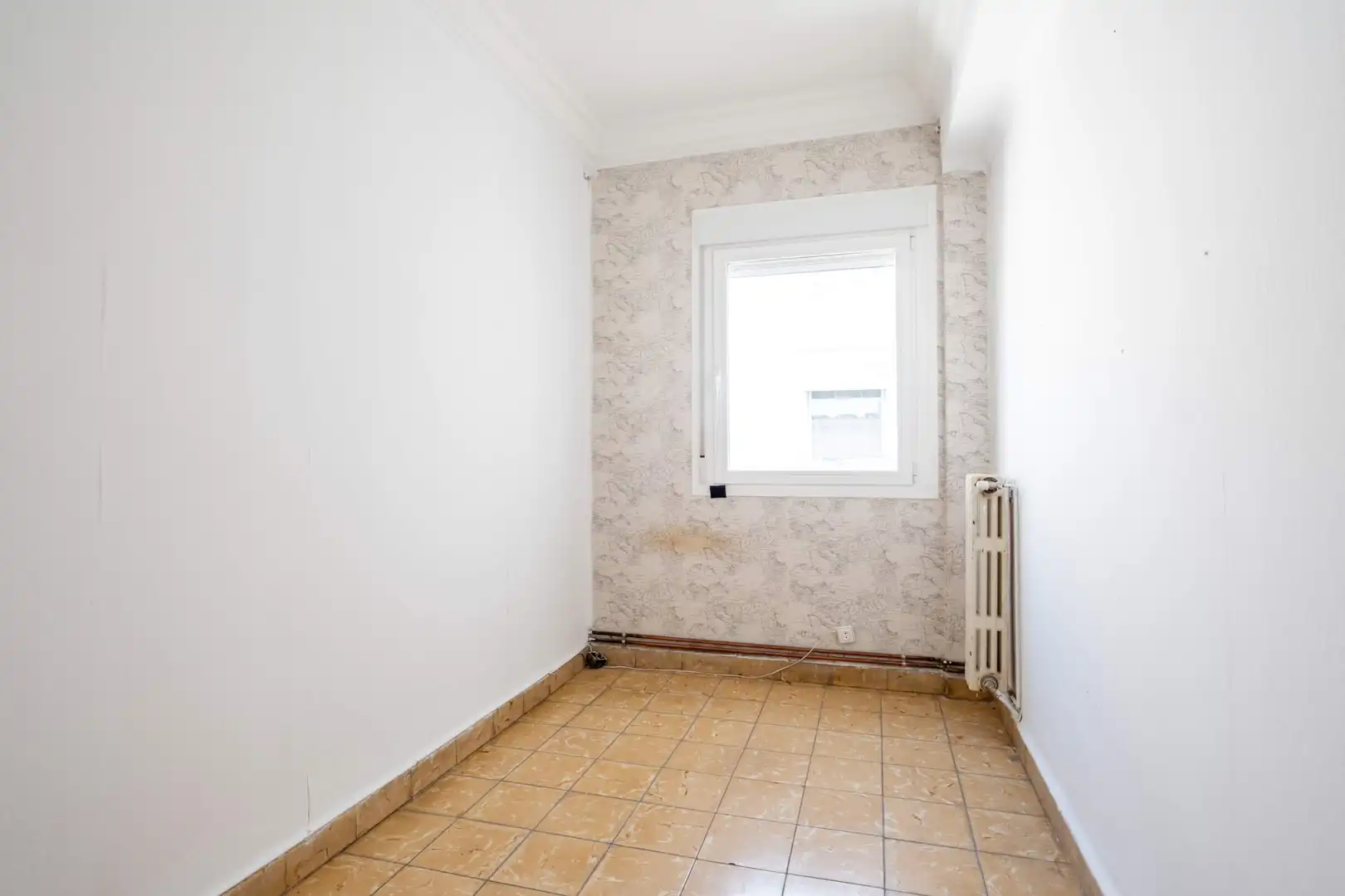 Bedroom of Flat for sale in Zaragoza  with Heating, Terrace and Storage room