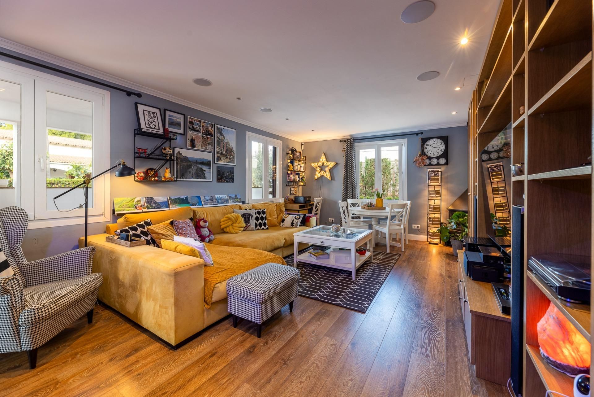 Sala d'estar de Casa o xalet en venda en Campos amb Aire condicionat, Jardí privat i Terrassa