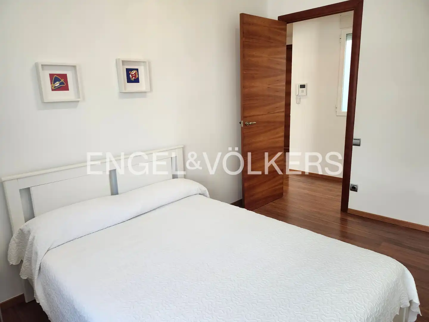 Schlafzimmer von Wohnung zur Miete in Valencia mit Klimaanlage, Heizung und Möbliert