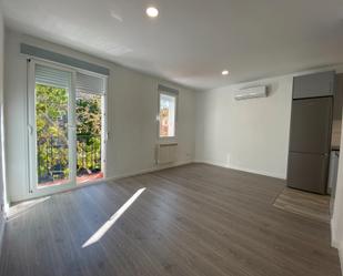 Living room of Flat to rent in  Madrid Capital  with Air Conditioner, Heating and Oven