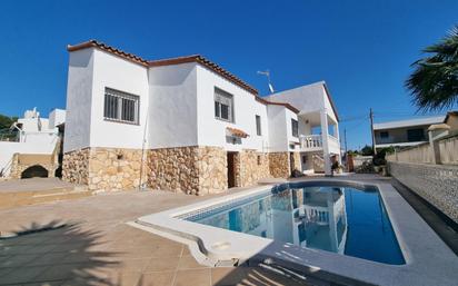 Piscina de Casa o xalet en venda en Torredembarra amb Aire condicionat, Calefacció i Jardí privat