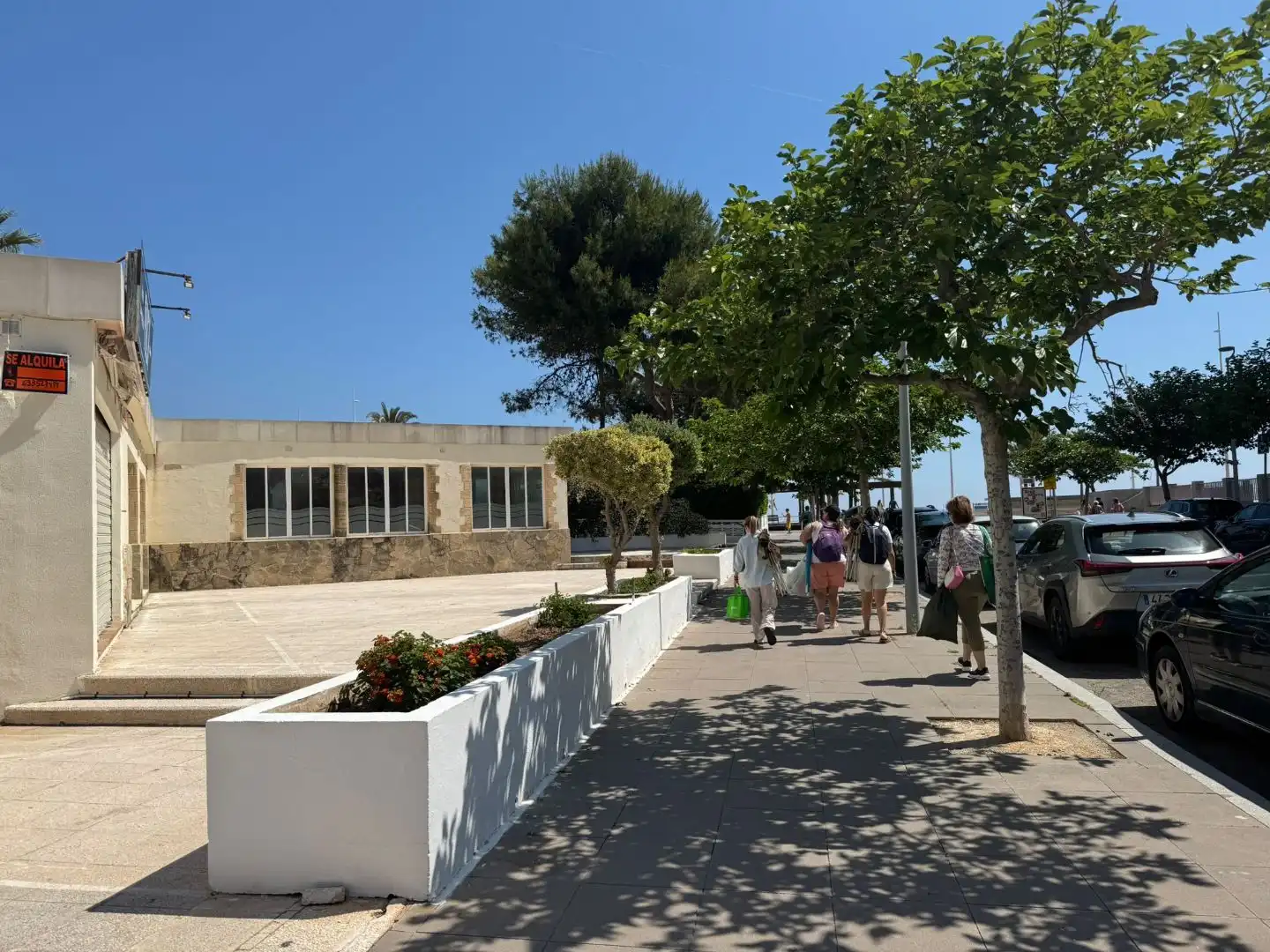 Vista exterior de Local de alquiler en Playa de Gandia