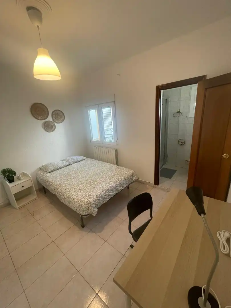 Habitación de Piso en venta en Zaragoza con Aire acondicionado, Calefacción y Trastero