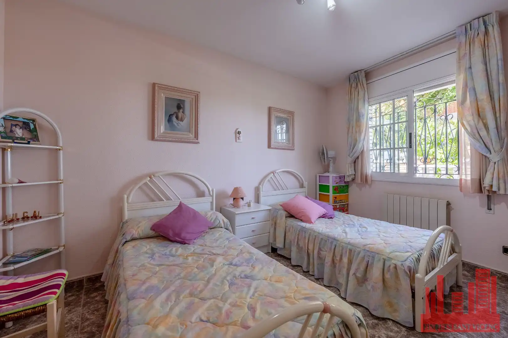 Habitación de Casa o chalet en venta en Sant Vicenç Dels Horts con Aire acondicionado, Calefacción y Terraza
