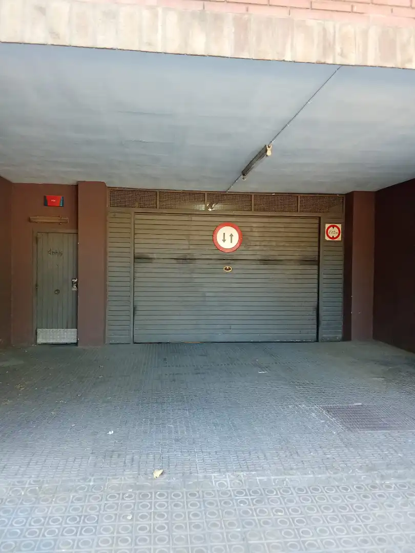 Aparcament de Garatge en venda en Barcelona