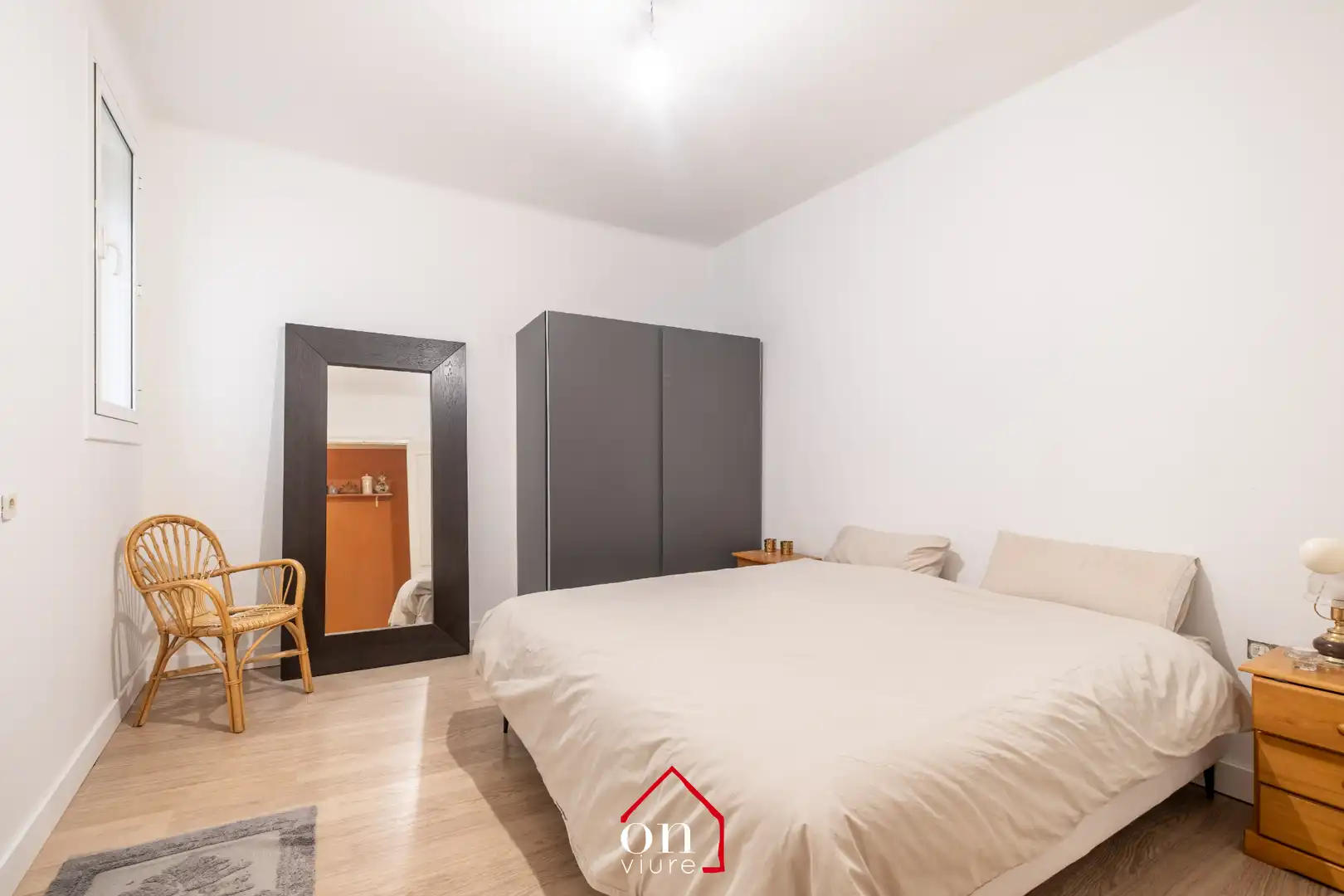 Habitación de Piso en venta en Terrassa con Calefacción, Horno y Internet
