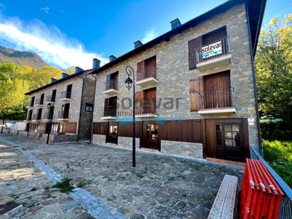 Exterior view of Flat for sale in La Vall de Boí  with Heating