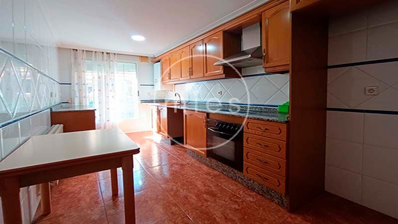 Kitchen of Flat for sale in Paterna  with Air Conditioner, Heating and Storage room