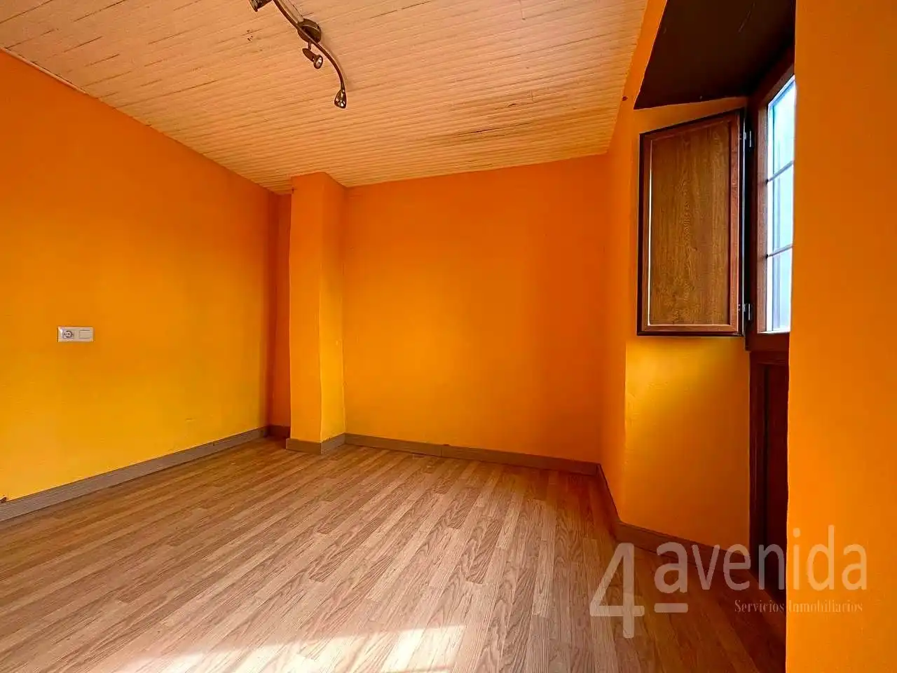 Casa adosada en venta en Villarigan, 12, Pravia