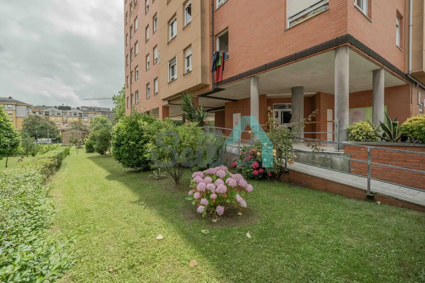 Exterior view of Flat for rent in Oviedo   with Heating, Parquet flooring and Furnished