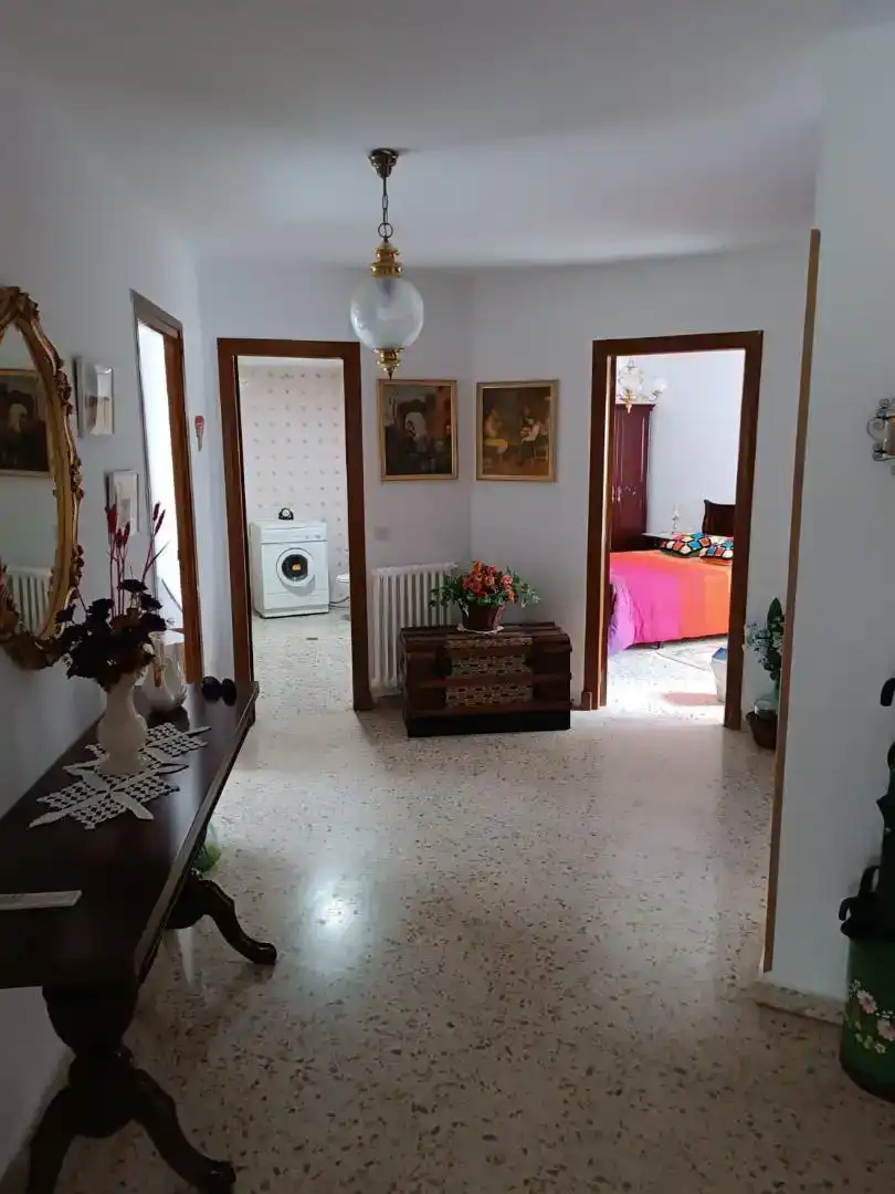 Piso en venta en Riello con Trastero, Amueblado y Horno