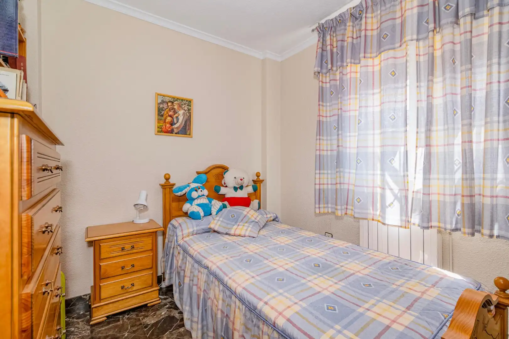 Habitación de Casa adosada en venta en Granada con Aire acondicionado y Calefacción