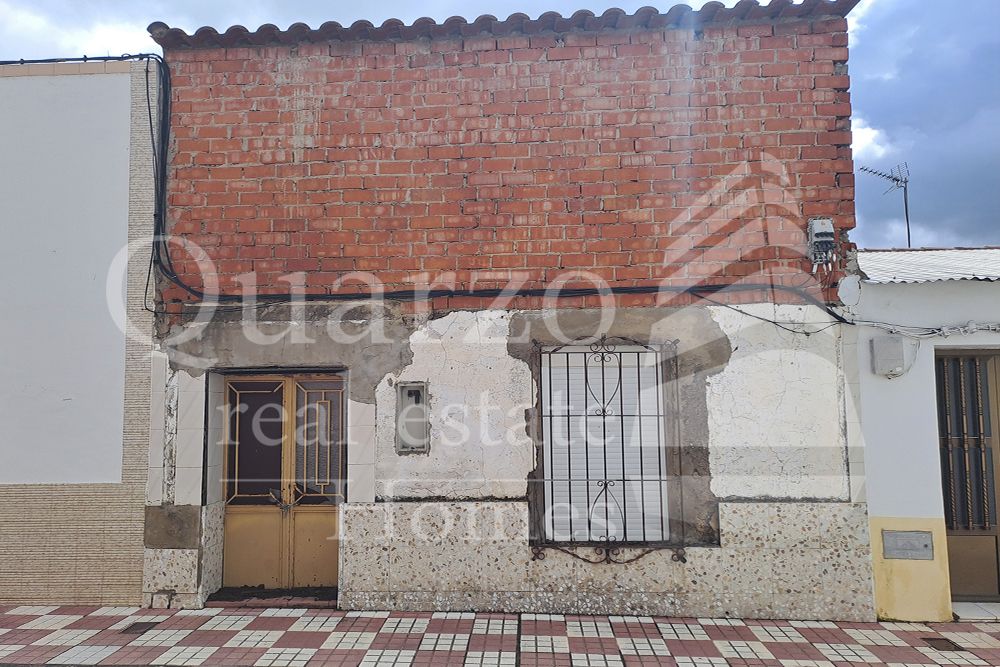 House or chalet for sale in Lobón