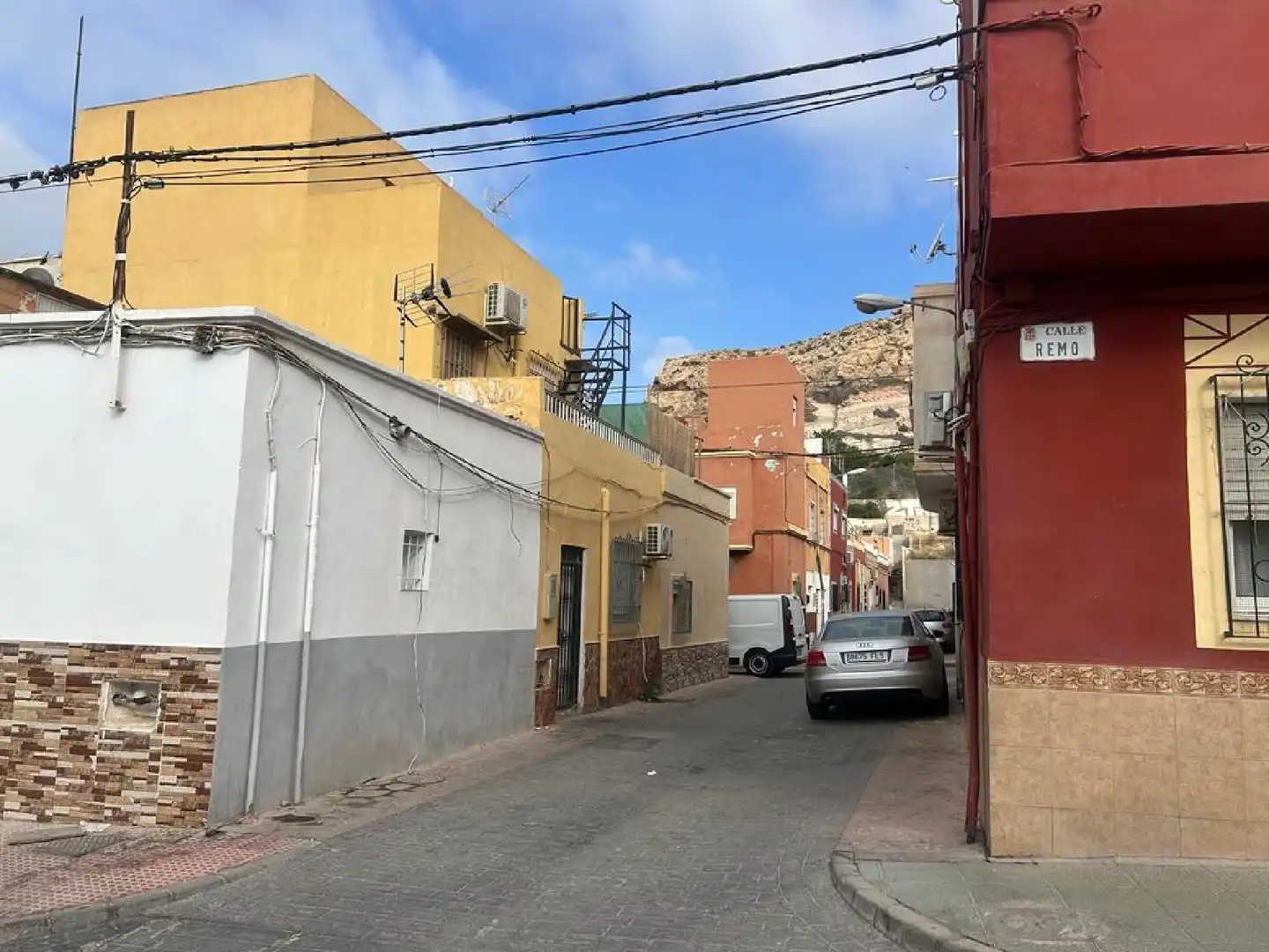 Vista exterior de Local en venda en Almería