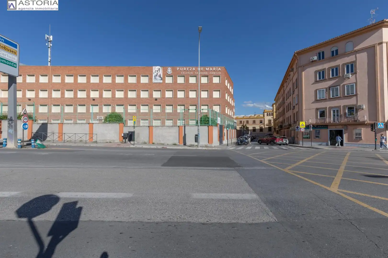 Außenansicht von Wohnung zum Verkauf in Granada mit Klimaanlage und Heizung