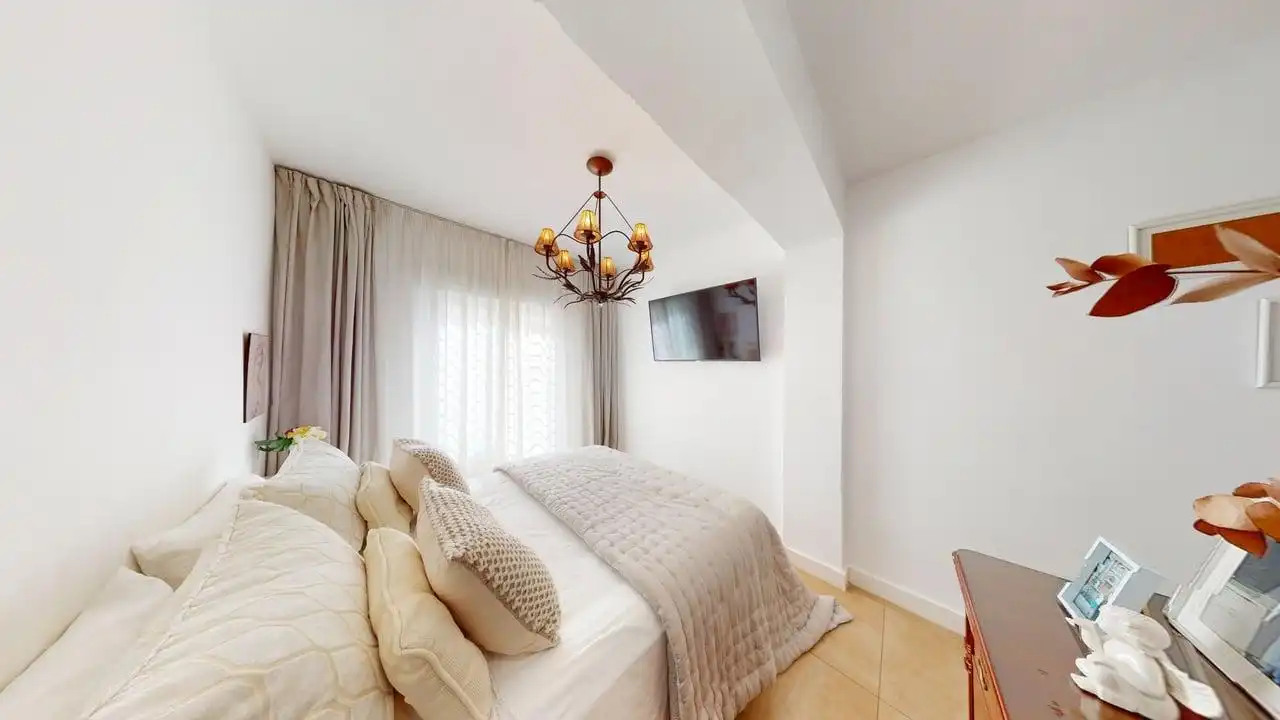 Piso con terraza en venta en Calle San Miguel de Salinas, imagen 2