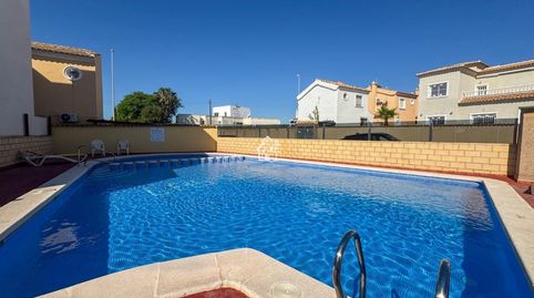 Foto 2 de Casa o chalet en venta en Lomas de Cabo Roig - Los Dolses, Orihuela