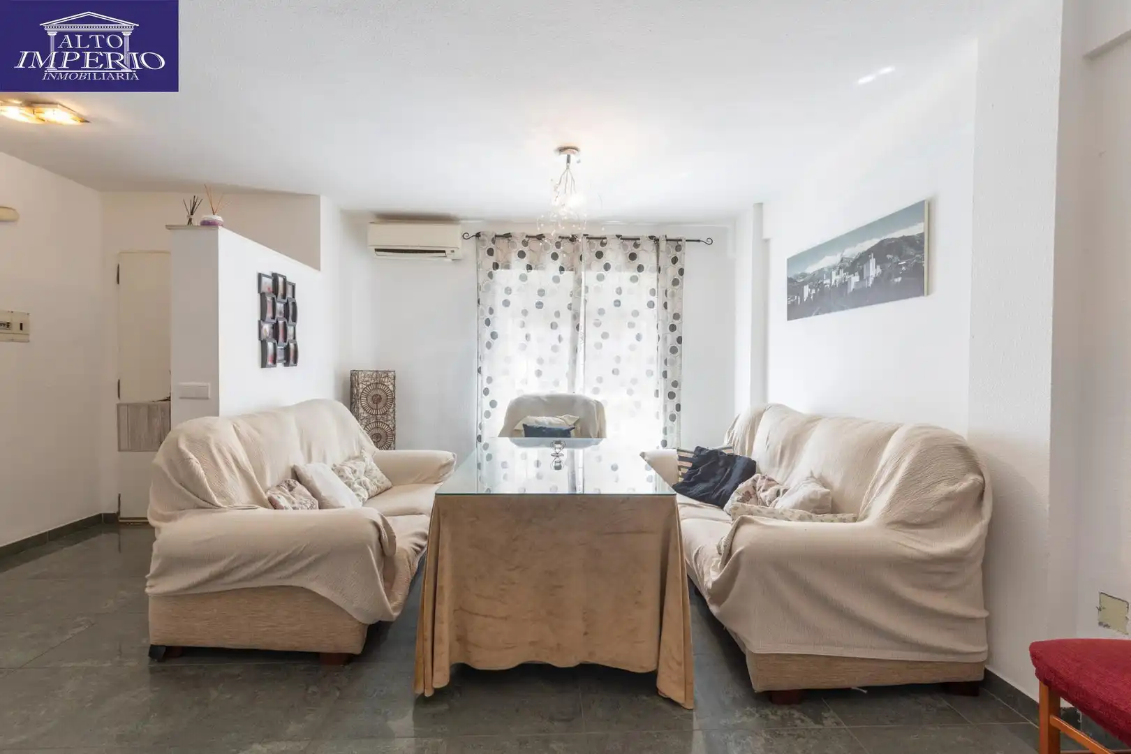 Wohnzimmer von Haus oder Chalet zum Verkauf in Churriana de la Vega mit Klimaanlage, Terrasse und Balkon