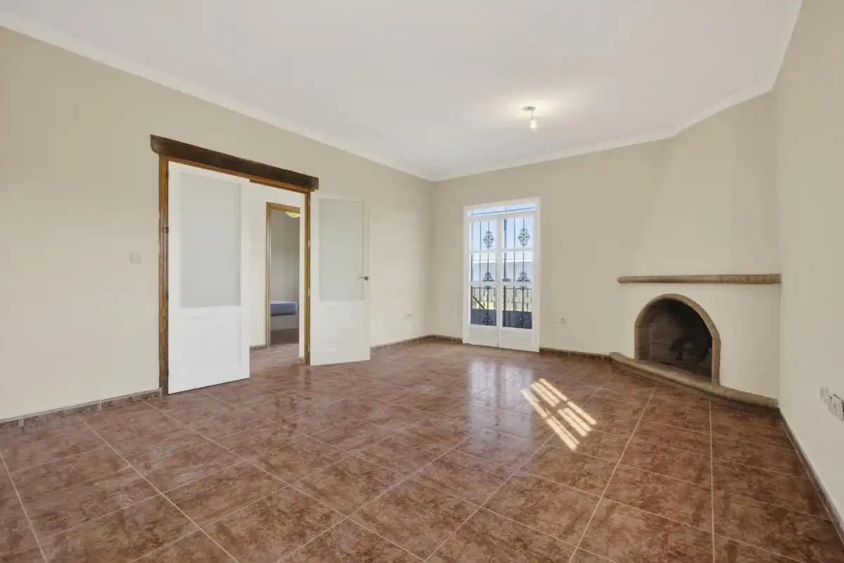 Sala de estar de Finca rústica en venta en La Rinconada con Calefacción, Jardín privado y Terraza