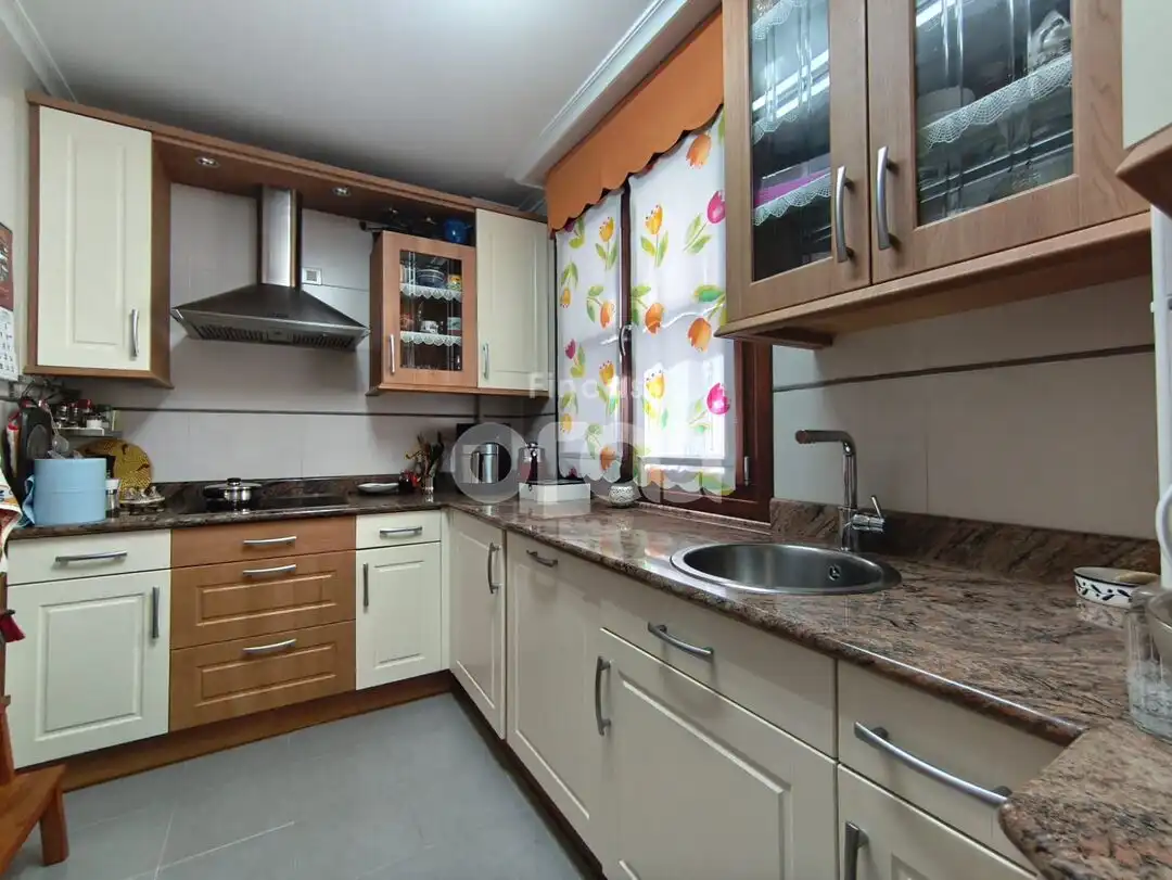 Kitchen of Flat for sale in Santurtzi   with Heating, Storage room and Balcony
