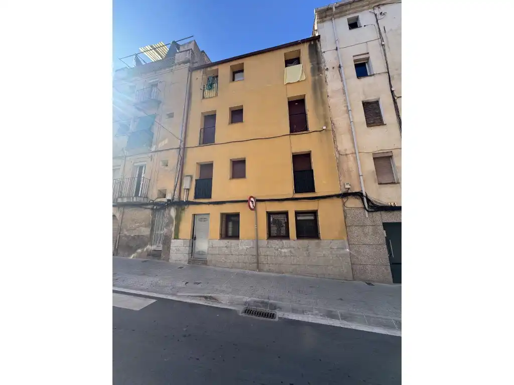 Vista exterior de Piso en venta en Manresa