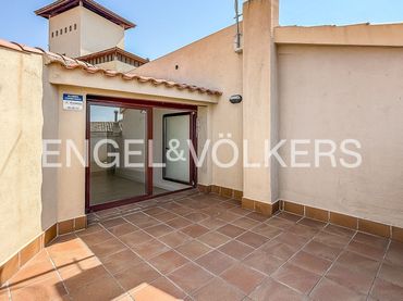 Duplex avec balcon à vendre à Barri Antic