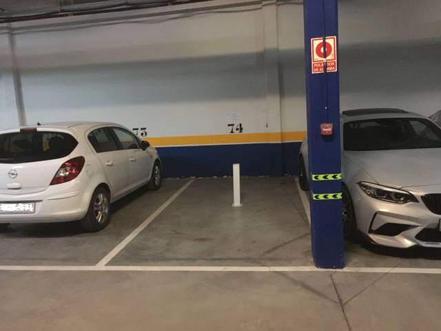 Garaje en Alquiler en Avenida de la Isabela Braganza, 5 en Los Hueros