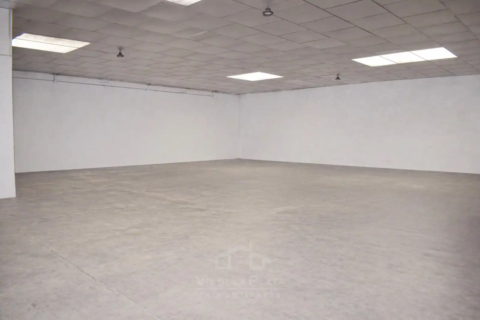 Industrial building for sale in Villares de la Reina, imagen 10
