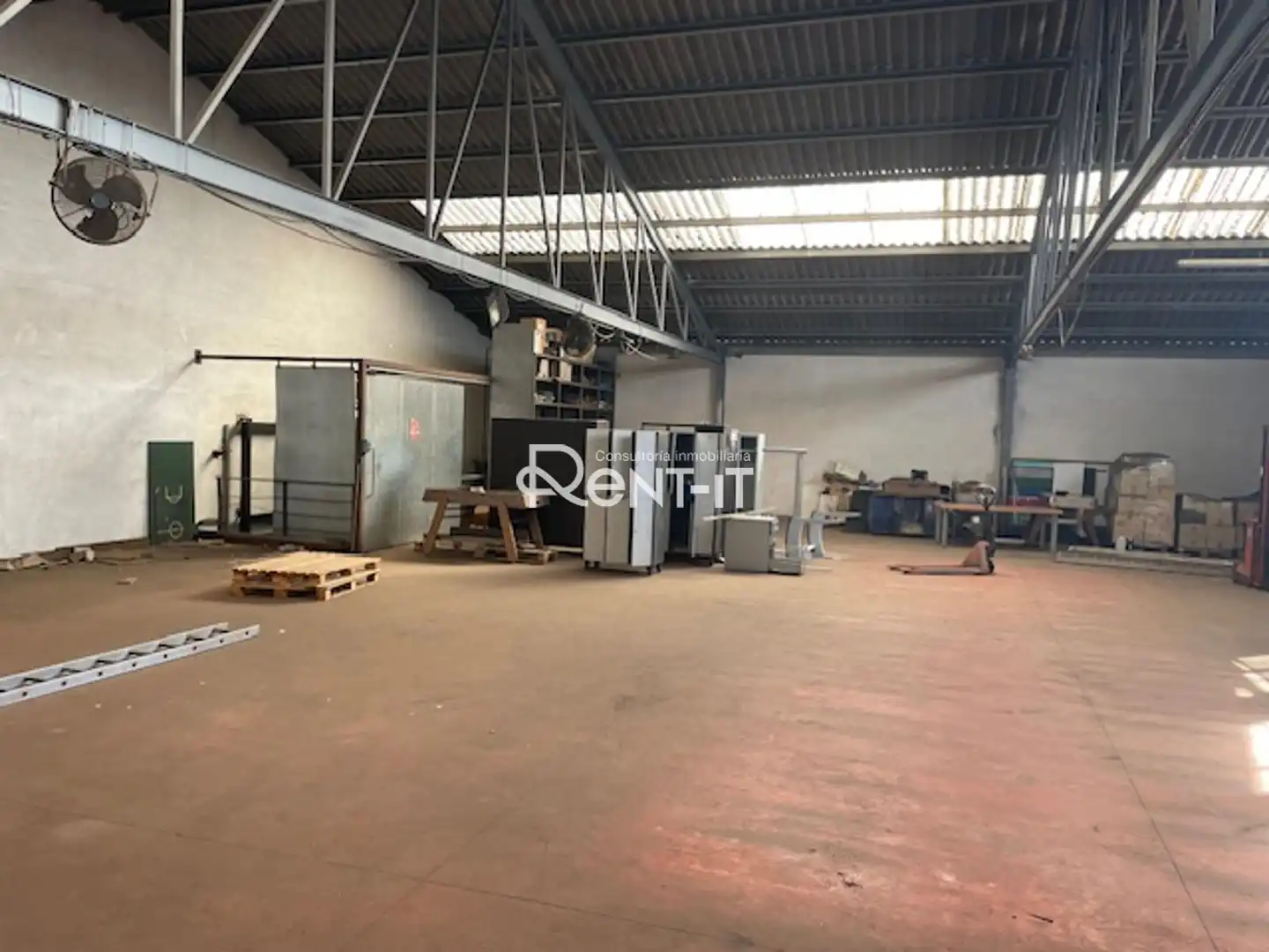 Industrial building for sale in Ferrocarril, imagen 3