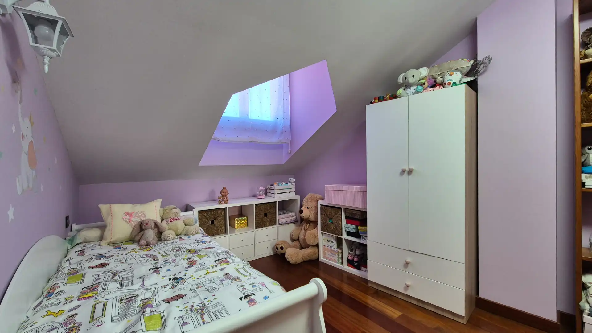 Bedroom of Duplexes for sale in Palencia  with Heating, Parquet flooring and Storage room