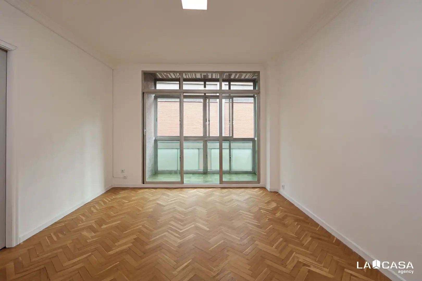 Habitación de Piso en venta en Barcelona con Balcón