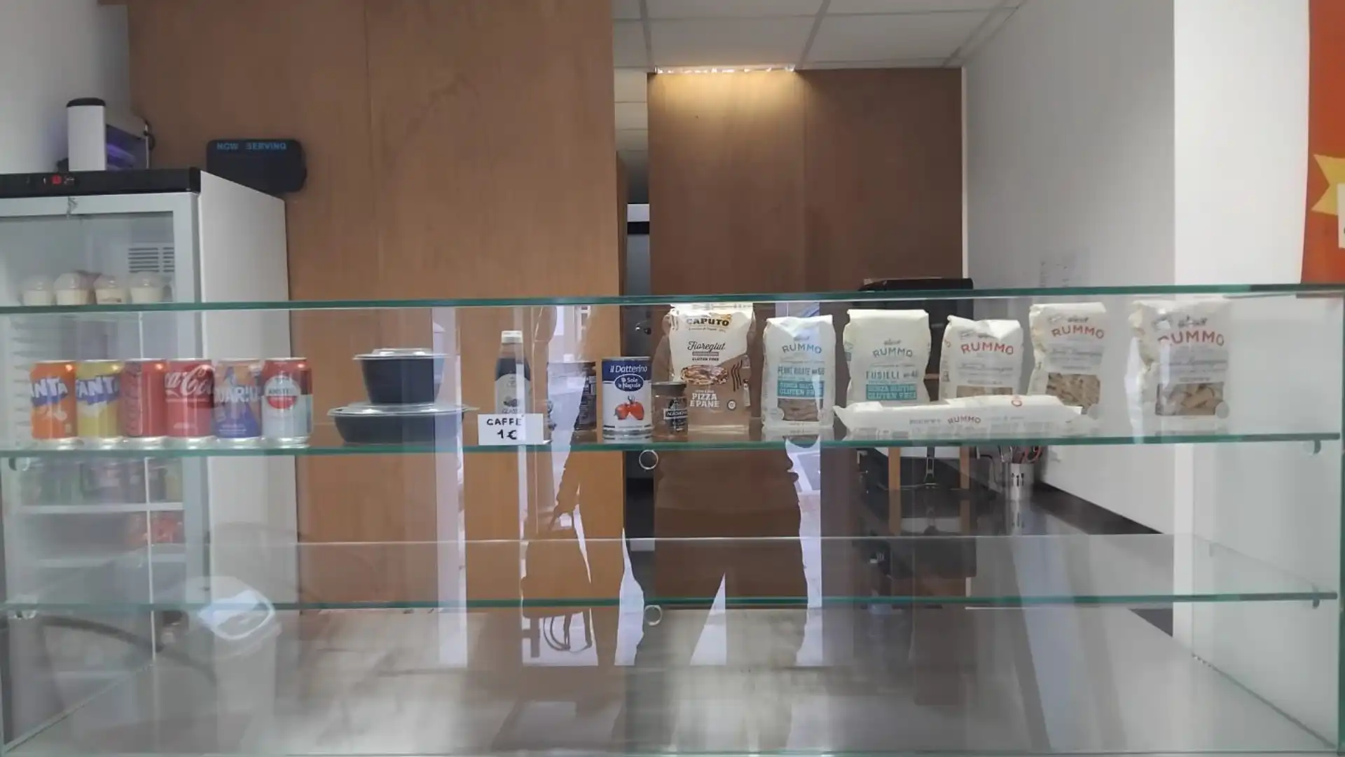 Local en traspaso en Godelleta con Parquet, Terraza y Amueblado