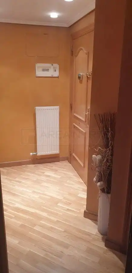 Dormitori de Pis en venda en Vitoria - Gasteiz amb Calefacció, Parquet i Traster