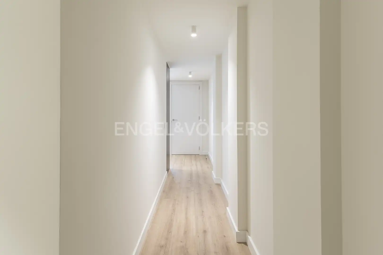 Apartments for sale in Barcelona  with Air Conditioner, Heating and Private garden
