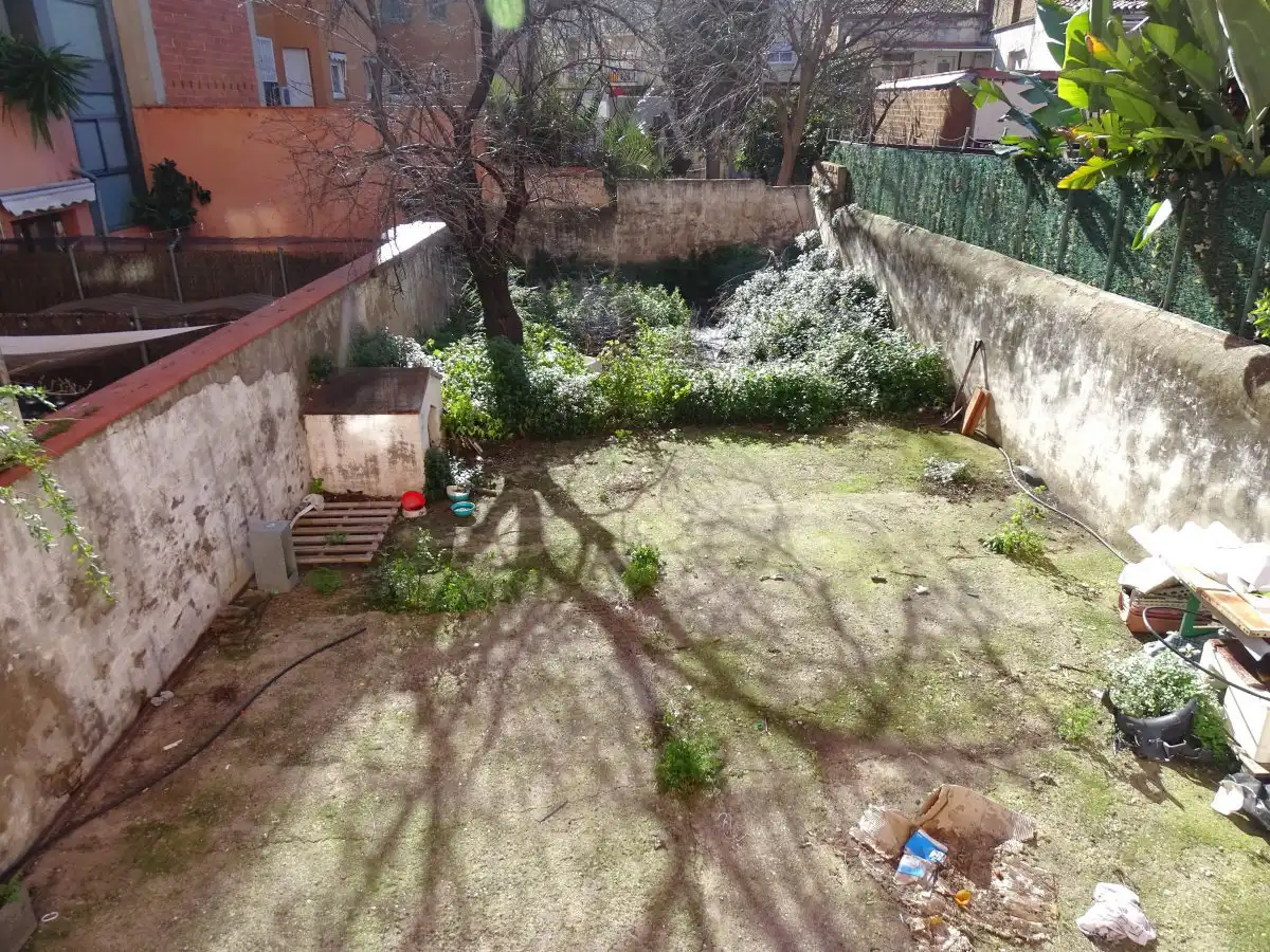 Jardí de Local de lloguer en Barcelona