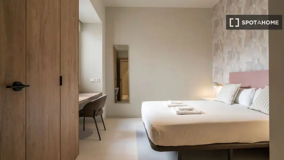 Appartamento con terrazza in affitto a L'Eixample, imagen 18