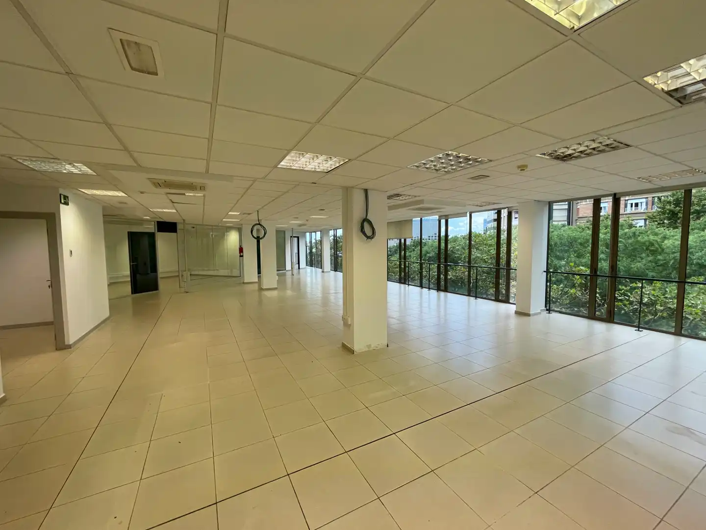 Office for rent in Barcelona  with Air Conditioner