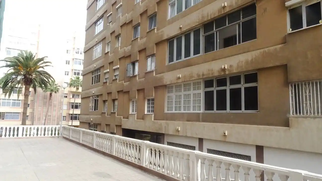 Vista exterior de Piso en venta en Las Palmas de Gran Canaria