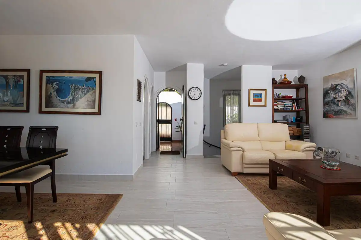Casa adosada en venta en Marbella con Terraza y Piscina